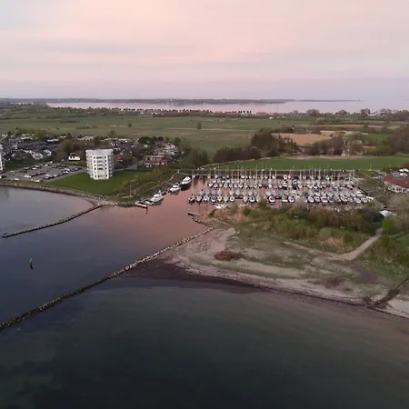 Zvgb - Trenkner Flossis Seaside Apartment Schausende